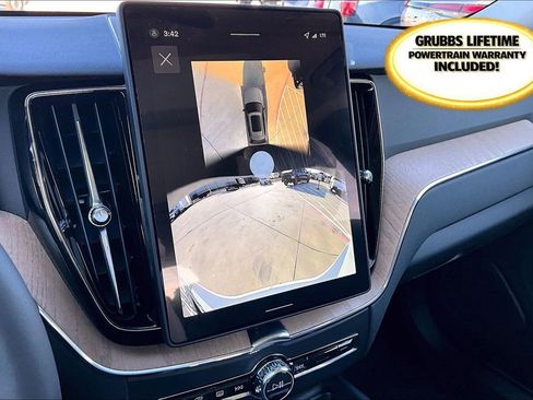 New 2026 Volvo XC60 B5 Plus w/ Climate Package image 25