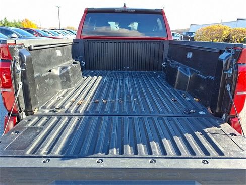 Certified 2025 Toyota Tacoma SR5 image 28