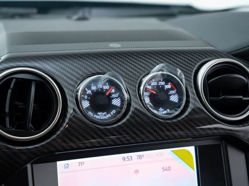 Used 2022 Ford Mustang Shelby GT500 w/ Carbon Fiber Track Pack RWD image 33