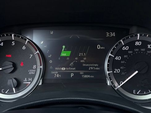 Certified 2024 Toyota Highlander XLE FWD image 5