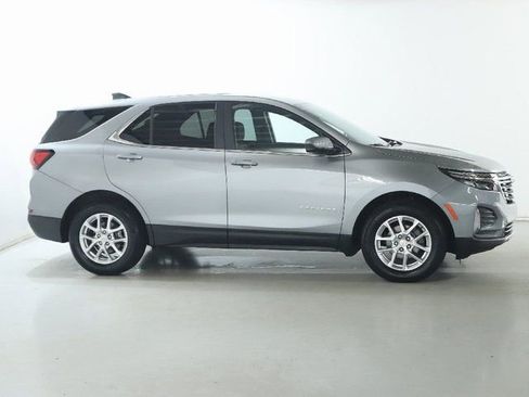 Used 2023 Chevrolet Equinox LT FWD image 11