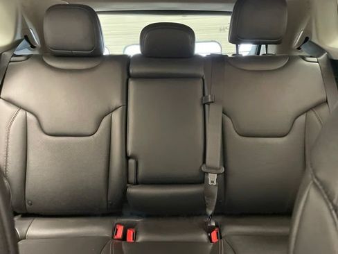 Used 2022 Jeep Compass Latitude AWD/4WD image 17