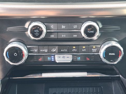 Used 2023 Ford F150 Raptor AWD/4WD image 17