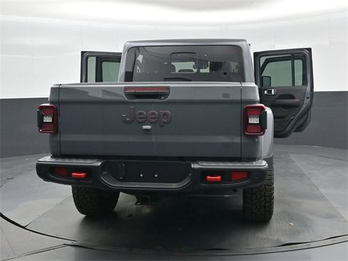 New 2025 Jeep Gladiator Rubicon image 47