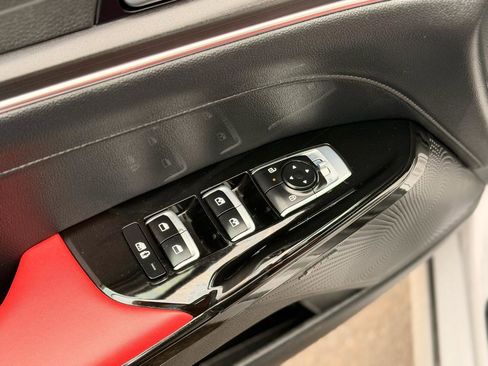 Used 2025 Kia K5 GT-Line w/ GT-Line Premium Package image 9