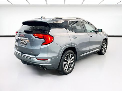 Used 2018 GMC Terrain Denali w/ Comfort Package image 4