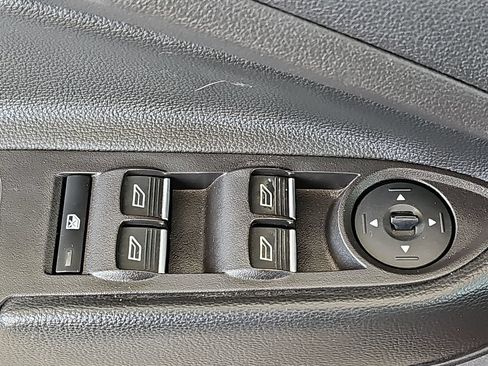 Used 2018 Ford Escape Titanium AWD/4WD image 33