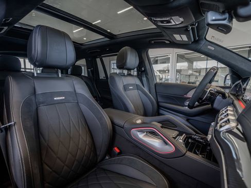 New 2026 Mercedes-Benz GLS 63 AMG 4MATIC image 29