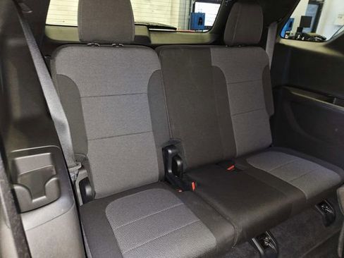 Used 2023 Chevrolet Traverse LT w/ LPO, Floor Liner Package image 12