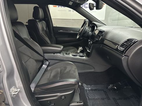 Used 2019 Jeep Grand Cherokee Trailhawk image 22