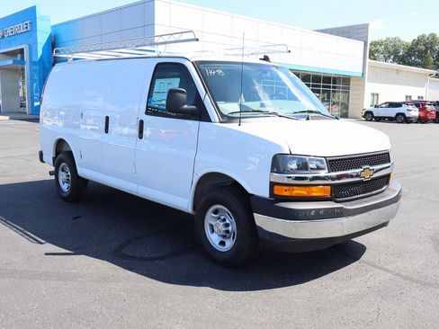 New 2025 Chevrolet Express 2500 w/ Driver Convenience Package image 2