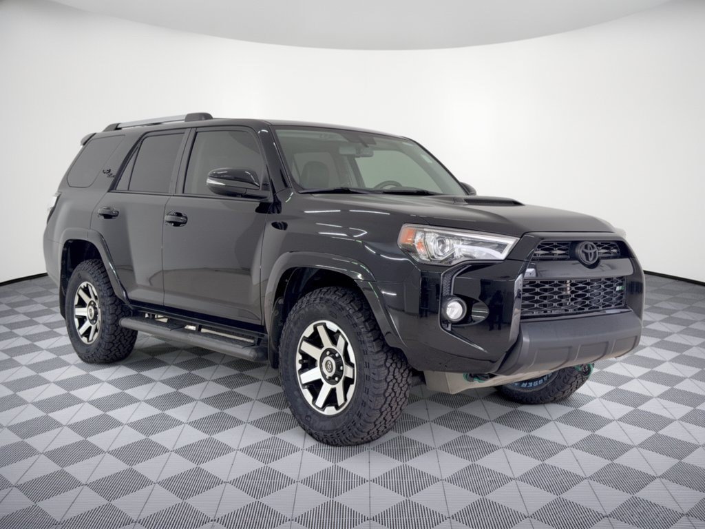 Used 2018 Toyota 4Runner TRD Off-Road Premium AWD/4WD image 7