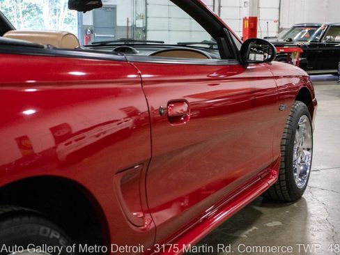 Used 1997 Ford Mustang GT RWD image 24