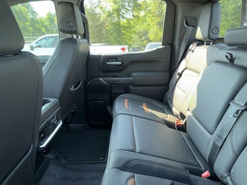 Used 2021 GMC Sierra 1500 AT4 w/ AT4 Premium Package AWD/4WD image 24