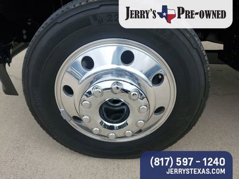 Used 2021 Ford F450 Limited w/ FX4 Off-Road Package image 2