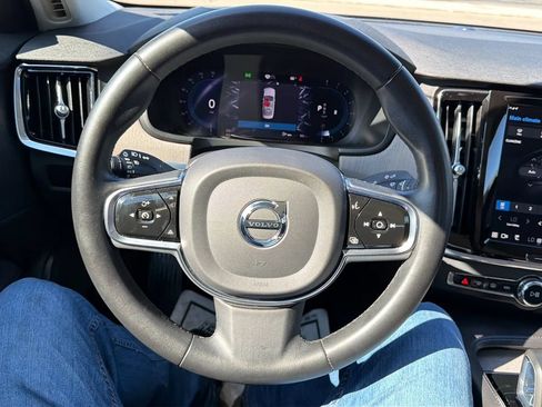 Used 2024 Volvo S90 B6 Plus AWD/4WD image 10