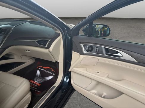 Used 2020 Lincoln MKZ Reserve w/ Elements Package AWD/4WD image 19