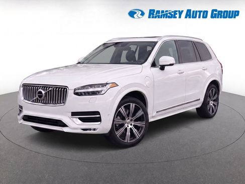 Used 2025 Volvo XC90 T8 Ultra w/ Protection Package Premier AWD/4WD image 1