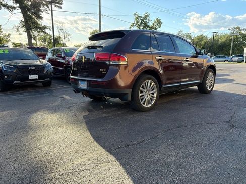 Used 2012 Lincoln MKX AWD image 4