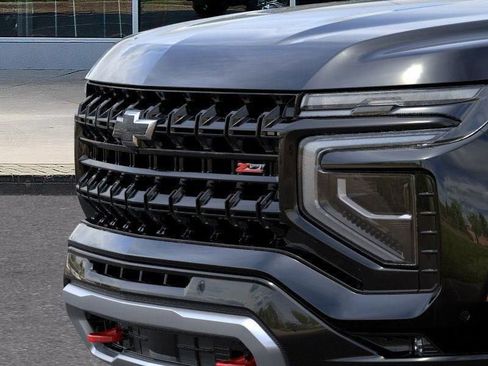 New 2026 Chevrolet Suburban Z71 w/ Comfort Package image 14