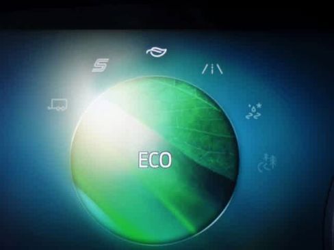 Certified 2022 Ford Explorer XLT w/ Equipment Group 202A image 43