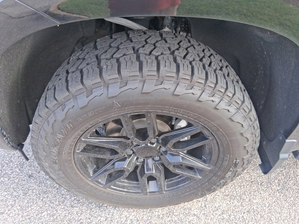 Used 2023 Chevrolet Silverado 1500 RST AWD/4WD image 9