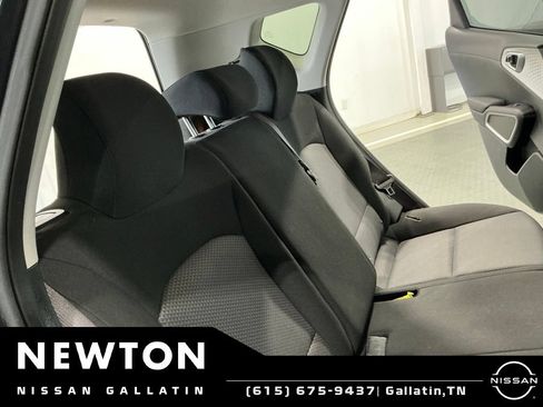 Used 2025 Kia Soul LX FWD image 15
