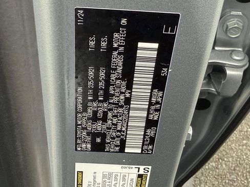 Used 2025 Lexus RX 450h AWD w/ Luxury Package image 32