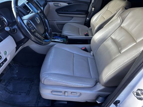 Used 2016 Honda Pilot Touring image 9