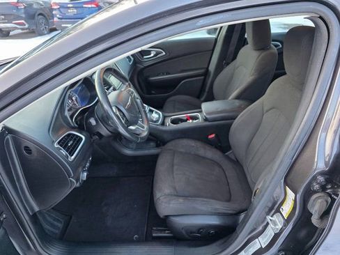 Used 2015 Chrysler 200 Limited w/ Convenience Group image 15