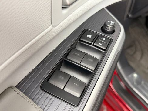 New 2026 Toyota Sienna XLE FWD image 17