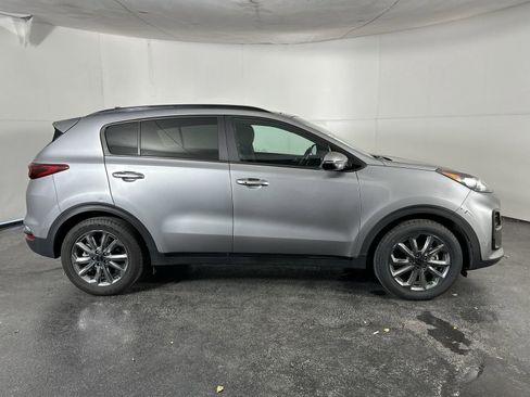 Used 2022 Kia Sportage Nightfall Edition w/ Nightfall Fwd Premium Package image 9