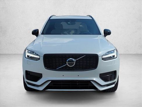 Used 2021 Volvo XC90 T8 R-Design w/ Advanced Package image 2