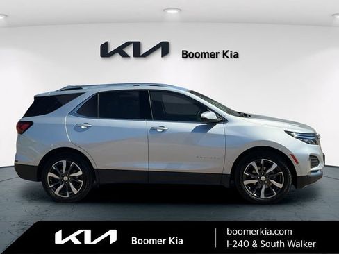Used 2022 Chevrolet Equinox Premier FWD image 4