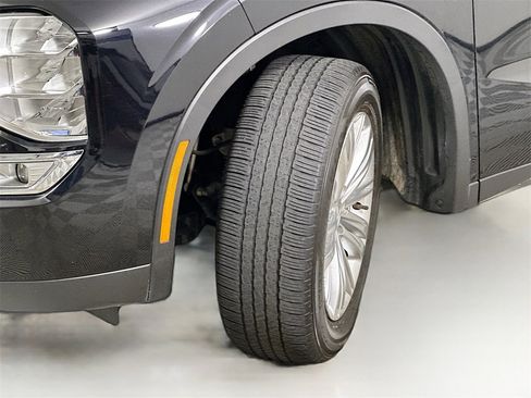 Used 2024 Mitsubishi Outlander ES image 25