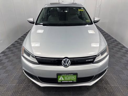 Used 2013 Volkswagen Jetta SEL image 2