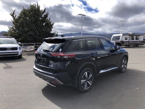 Used 2023 Nissan Rogue SL w/ SL Premium Package image 8