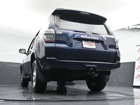 Used 2022 Toyota 4Runner SR5 Premium w/ Moonroof Package image 38