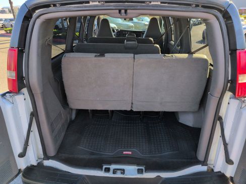 Used 2017 Chevrolet Express 2500 LS image 31