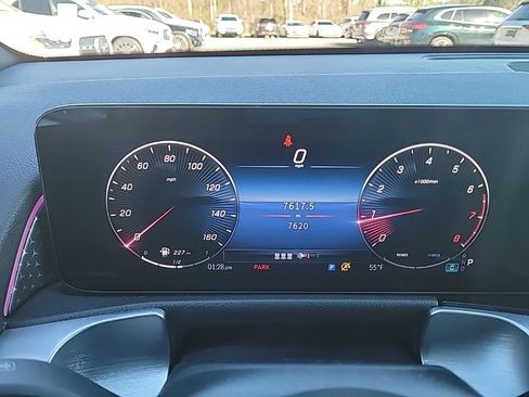 Used 2025 Mercedes-Benz GLB 250 image 21