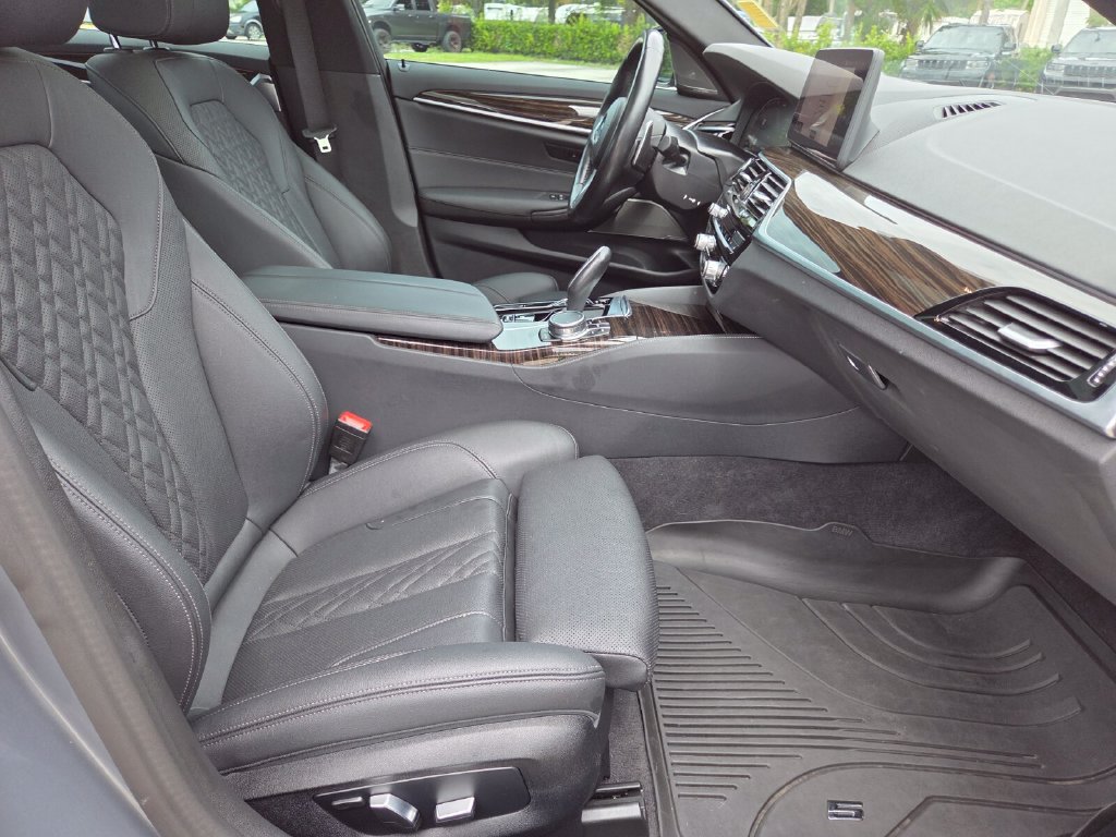 Used 2023 BMW 530i w/ M Sport Package RWD image 14