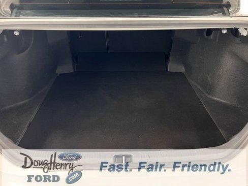 Used 2022 Toyota Camry SE w/ Convenience Package image 31