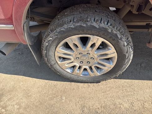 Used 2011 Ford F150 Platinum image 9