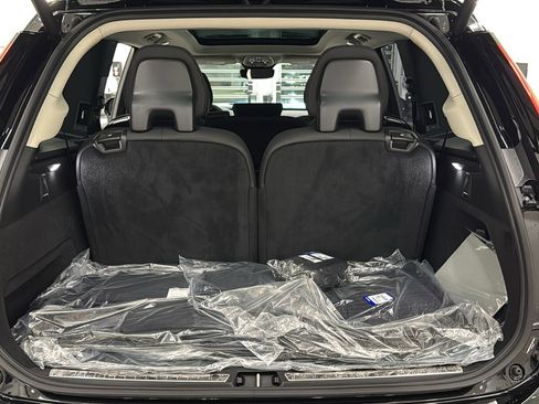 Used 2026 Volvo XC90 B6 Plus w/ Protection Package Premier image 30