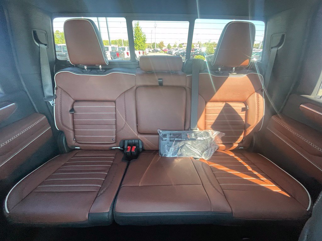 Used 2025 GMC Sierra 2500 Denali Ultimate AWD/4WD image 22