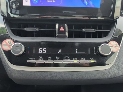 Used 2023 Toyota Corolla LE image 29