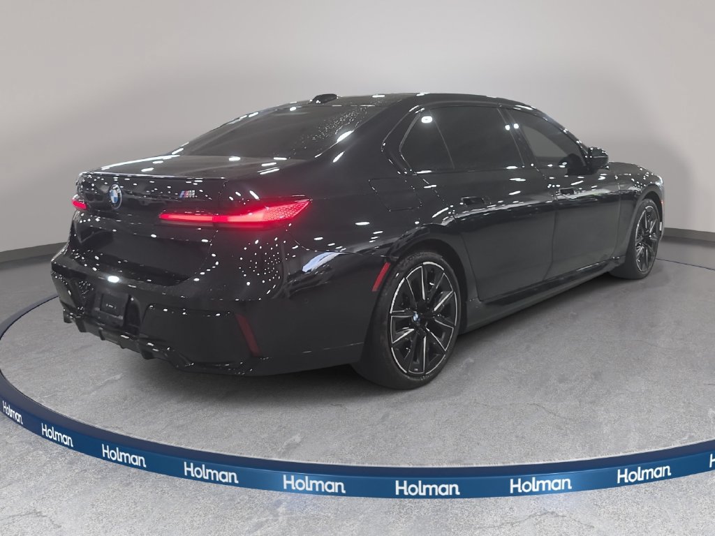Certified 2023 BMW i7 xDrive60 AWD/4WD image 6