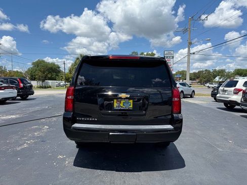 Used 2015 Chevrolet Suburban LT image 5