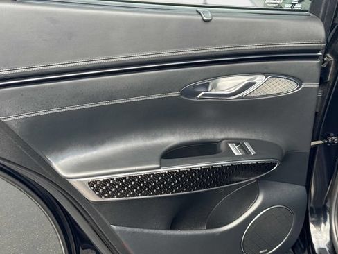 Used 2022 Genesis GV70 3.5T Sport w/ Sport Prestige Package AWD/4WD image 11
