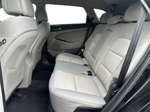 Used 2017 Hyundai Tucson SE image 11